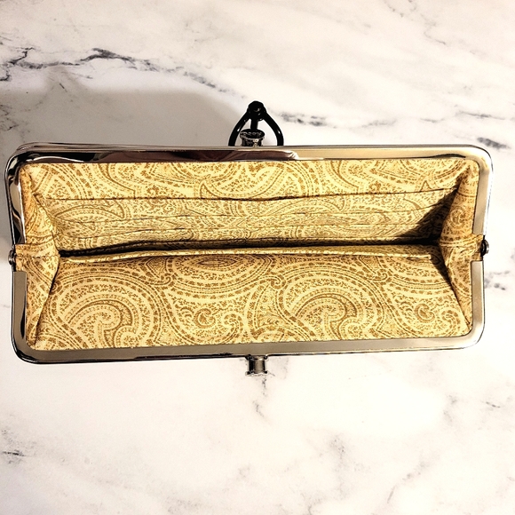 HOBO Int'l Caramel with Patterned Contrast Stitching Leather 'Lauren' Wallet - Picture 5 of 12